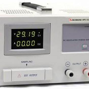 APS-3320L - Источник питания с дистанционным управлением и опцией внешней синхронизации (S) фото 1